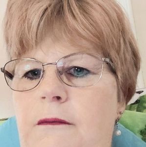 Meet your Posher, Stacy m